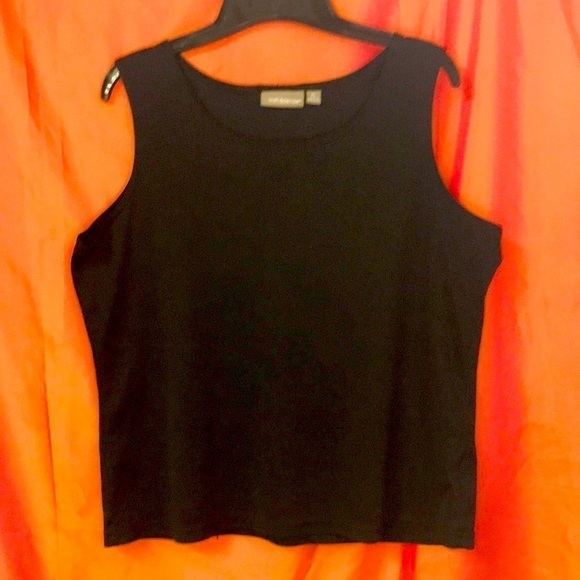Croft & Barrow Women’s Black Tank XL Polyester Perfect layering piece EUC - Picture 1 of 8